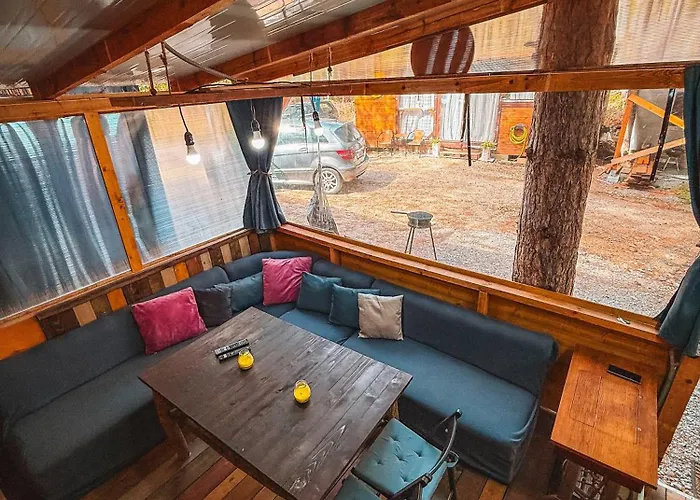 борче بورغاس