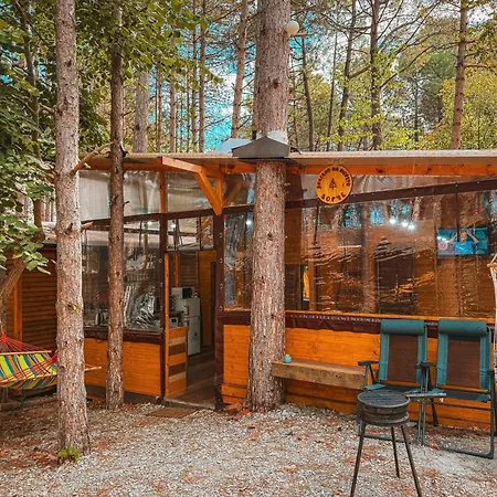 Campsite борче *